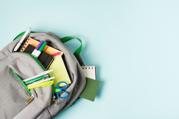 女生成考大专学什么专业好 怎么选择