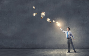 企业做决策要考虑什么